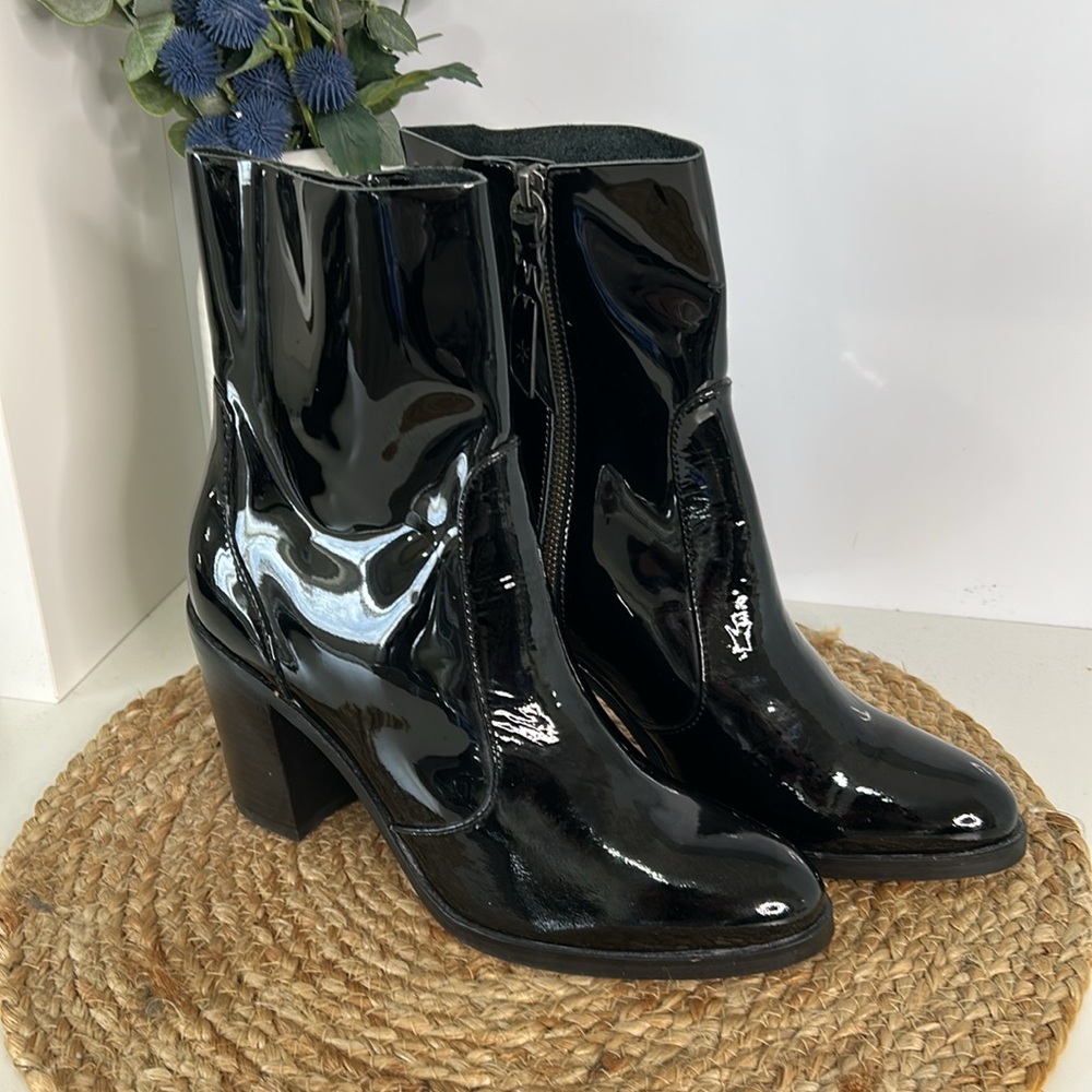 Splendid Patent Leather ankle booties-size 8-black - Picture 3 of 14